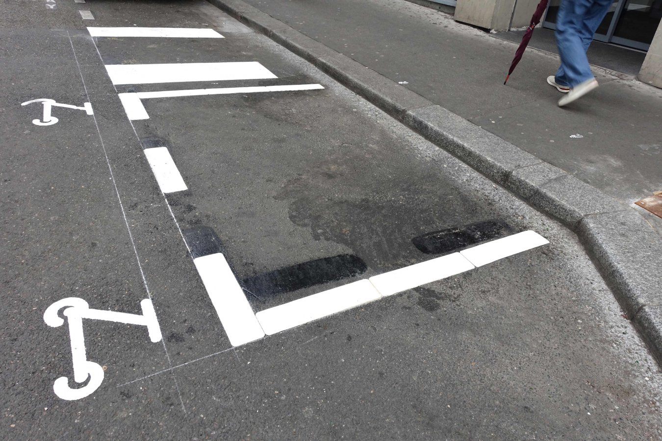 parking pour trottinette, trottinette électrique