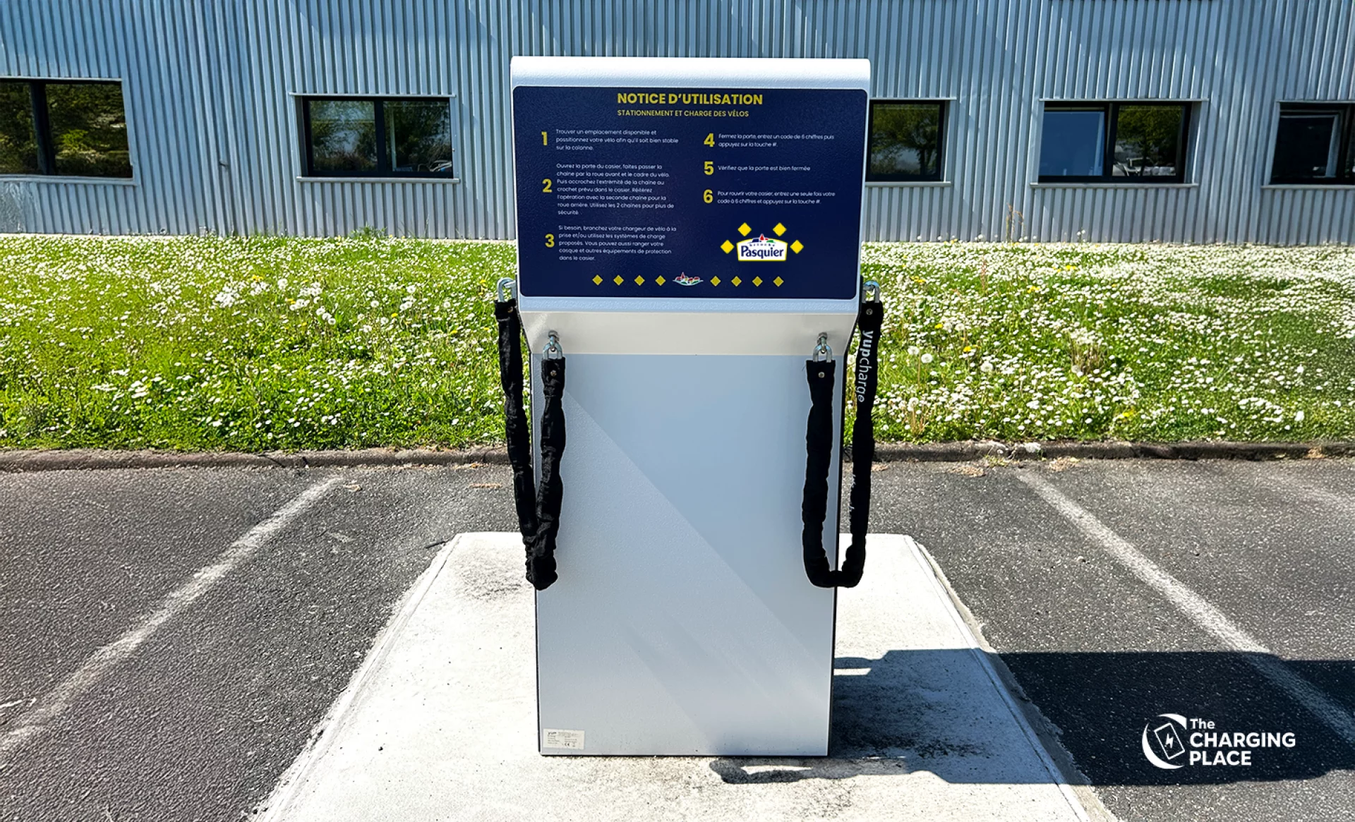 Station de charge vélo électrique en entreprise : The Charging Place équipe le Groupe Pasquier